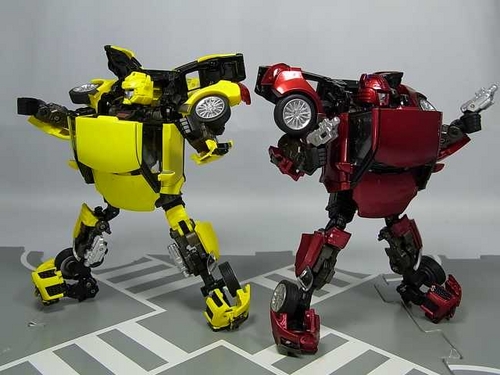 Transformers Alternity A-03 Bumblebee and Cliffjumper Images